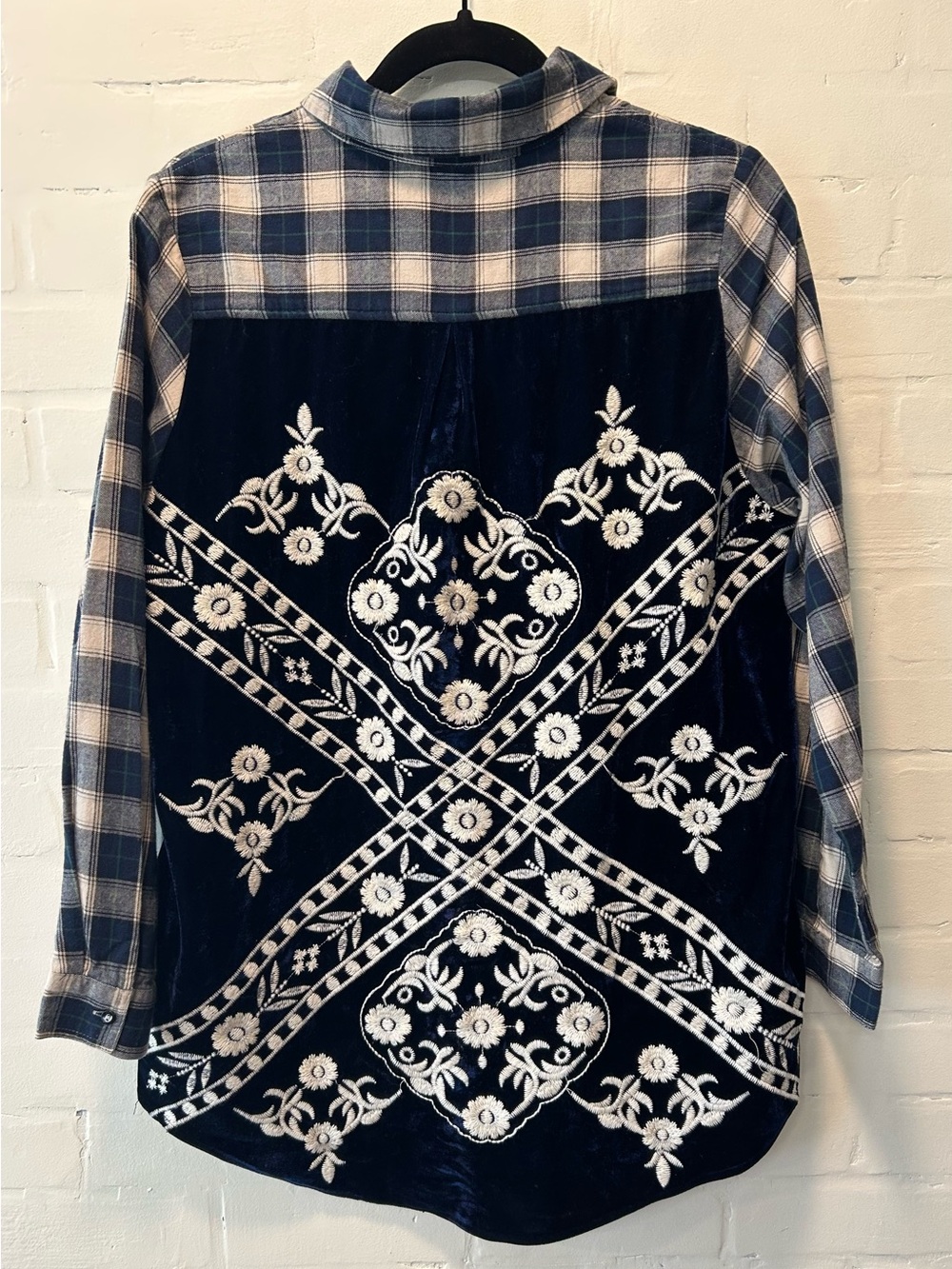 Soft Surroundings Navy Embroidered Velvet Back Flannel Shirt Size M Folk Boho
